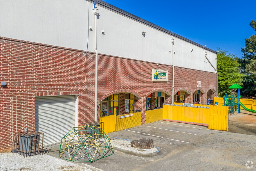 More Photos Of 1300 Indian Trail Lilburn Rd, Norcross Storefront For Lease