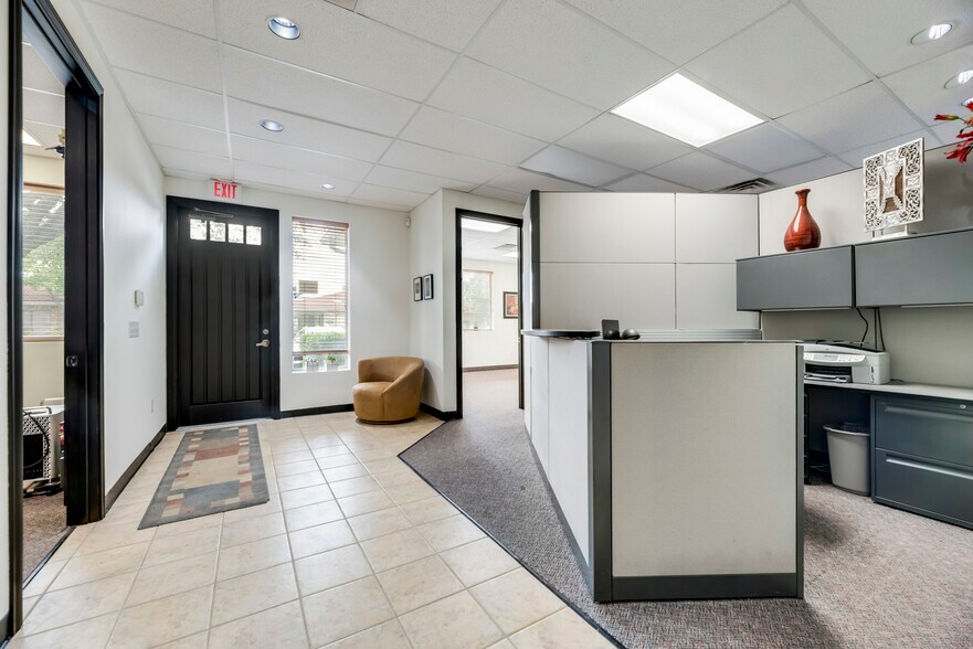 More Photos Of 5172 Village Creek Dr, Plano Medical For Sale