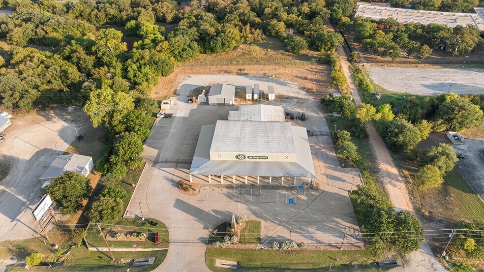 More Photos Of 2521 E US Highway 377, Granbury Freestanding For Sale