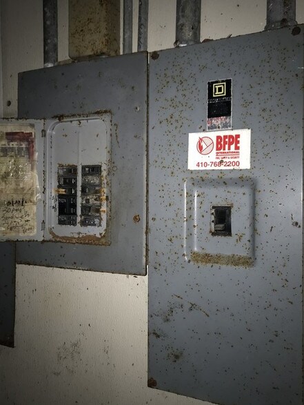 More Photos Of 14514 Jefferson Davis Hwy, Woodbridge Fast Food For Lease