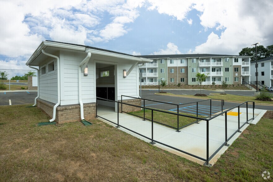 More Photos Of 6800 White Horse Rd, Greenville Apartments For Sale