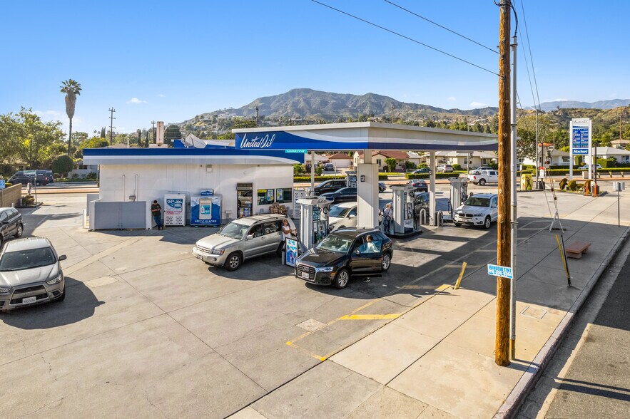 More Photos Of 1118 N Glendale Ave, Glendale Service Station For Sale