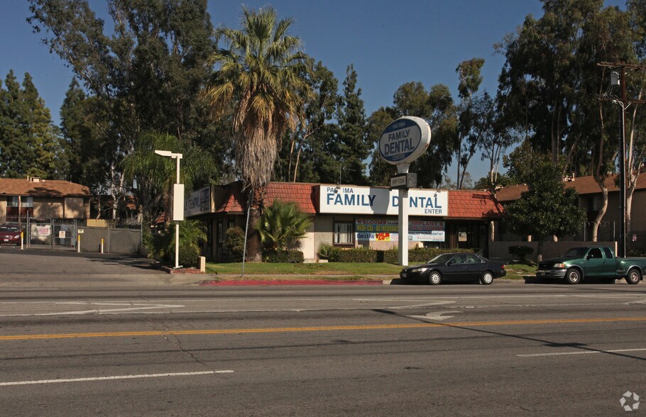 More Photos Of 9722 Laurel Canyon Blvd, Arleta Medical For Lease