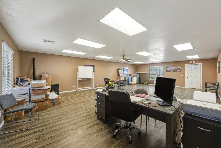 More Photos Of 1941 NV-160, Pahrump Office For Sale