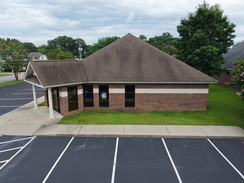 More Photos Of 3450 S Contentnea St, Farmville Medical For Lease