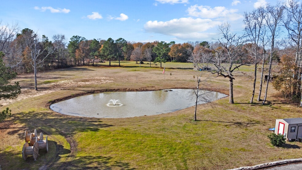 More Photos Of 1450 FM 279, Ben Wheeler Restaurant For Sale