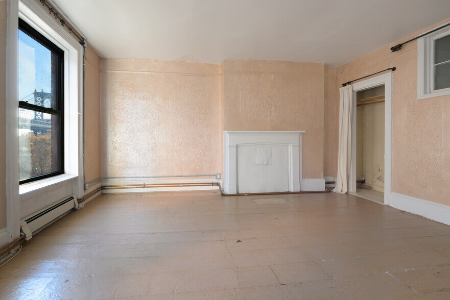 More Photos Of 51 Market St, New York Apartments For Sale