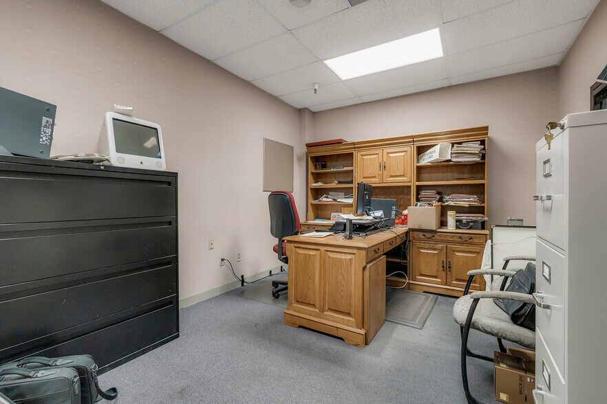 More Photos Of 400 E Park Ave, Chico Office For Sale