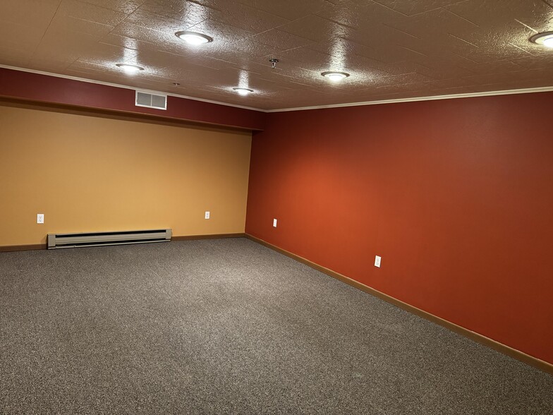 More Photos Of 205 W Bridge St, Wausau Office For Lease