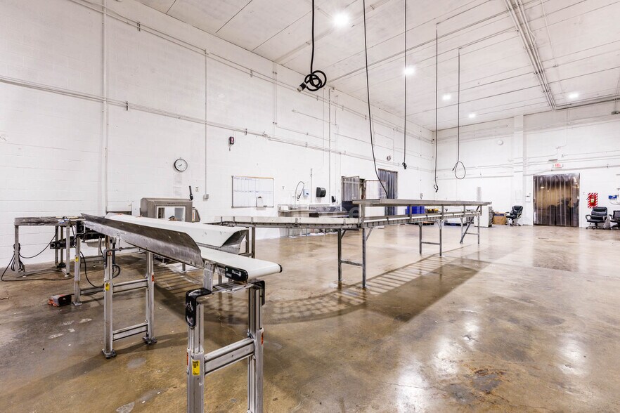 More Photos Of 550 S 1100 W, Fillmore Warehouse For Sale