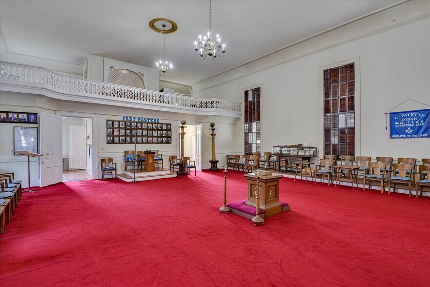 More Photos Of 205 E Liberty St, Washington Religious Facility For Sale