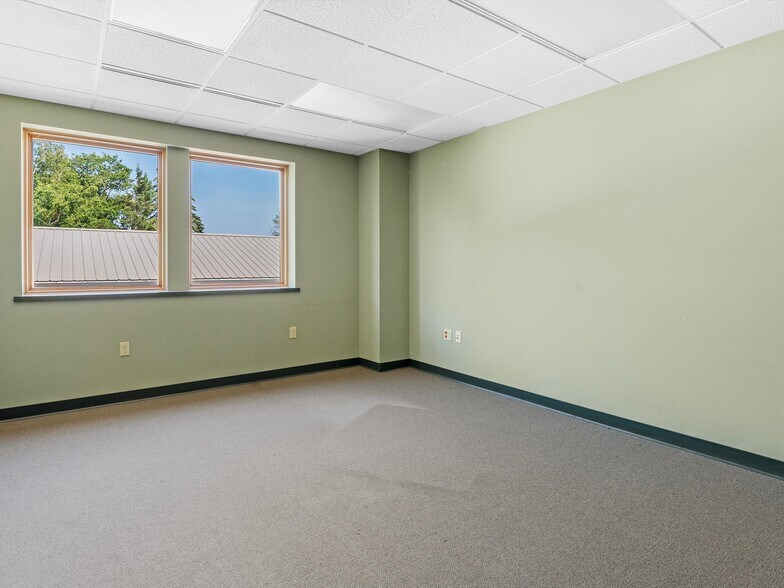 More Photos Of 2205 Forest Ave, Two Rivers Office Residential For Sale