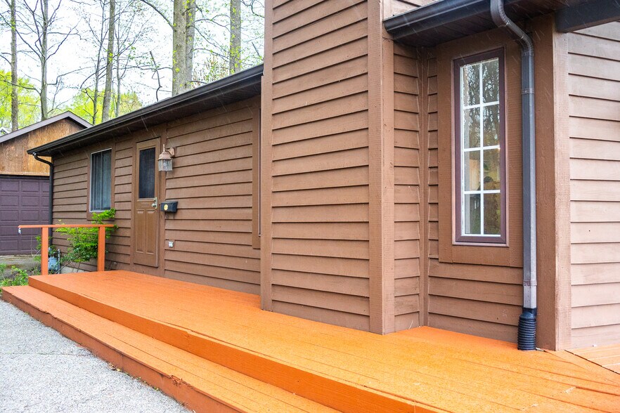 More Photos Of 17656 US Highway 12, New Buffalo Office For Sale