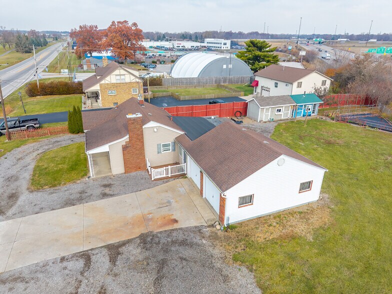 More Photos Of 4422 Hillegas Rd, Fort Wayne Flex For Sale