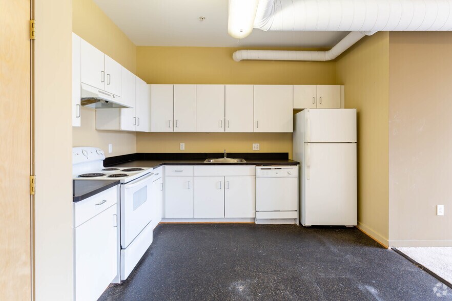 More Photos Of 131 E Green St, Ithaca Apartments For Lease