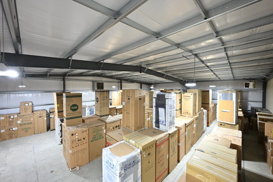 More Photos Of 64 Nod Rd, Clinton Industrial For Sale