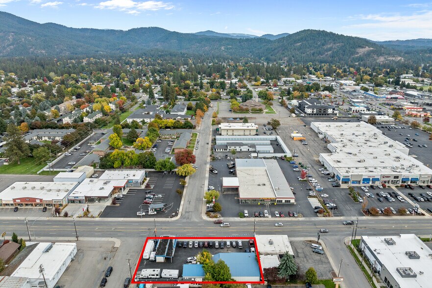 More Photos Of 2929 N Government Way, Coeur d'Alene Auto Dealership For Sale