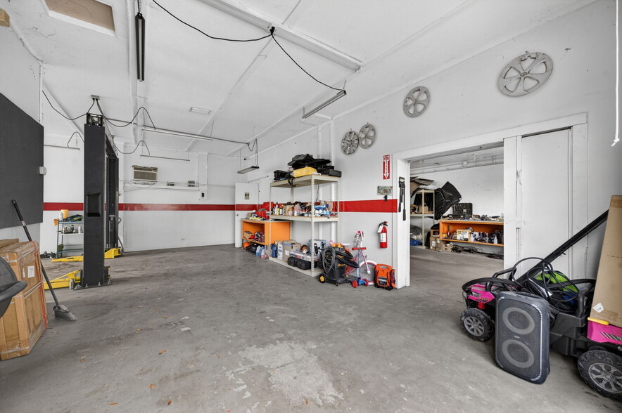 More Photos Of 800-806 W Sr 434, Longwood Auto Repair For Sale