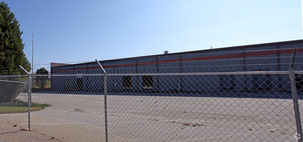 More Photos Of 148 Southport Rd, Spartanburg Warehouse For Lease