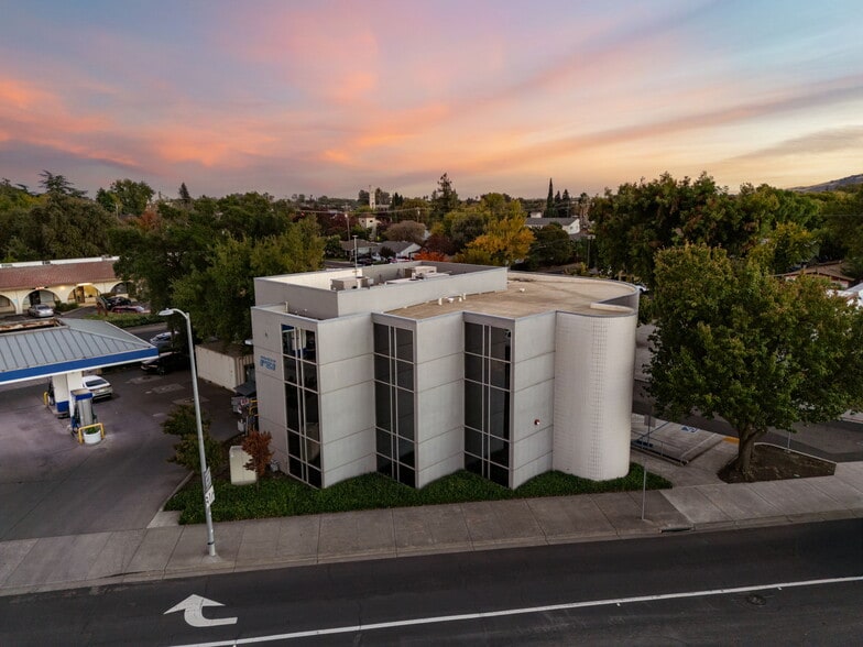 Primary Photo Of 425 Merchant St, Vacaville Office For Sale