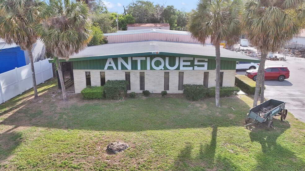 More Photos Of 1811 N Pine Ave, Ocala Freestanding For Sale