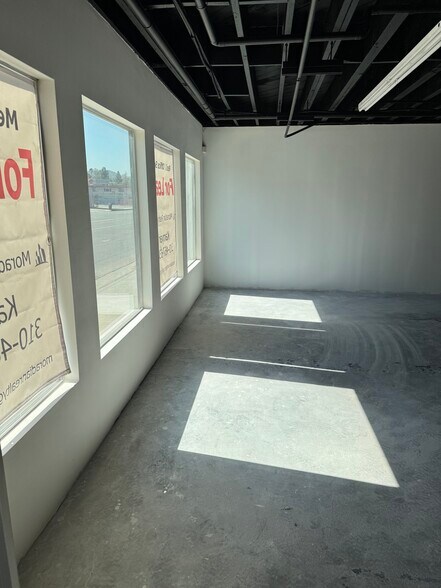 More Photos Of 4717 Laurel Canyon Blvd, Studio City Office For Sale