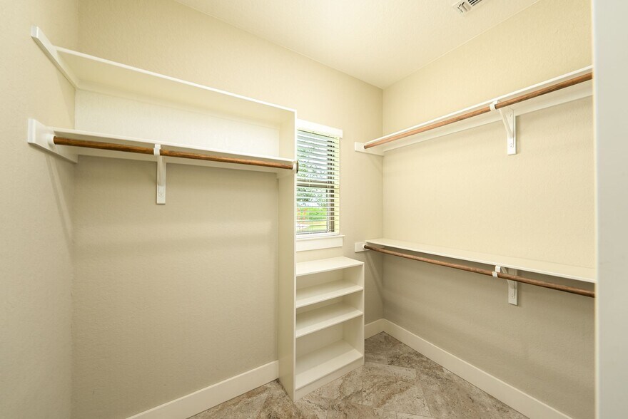 More Photos Of 1260 County Road 361, La Vernia Land For Sale