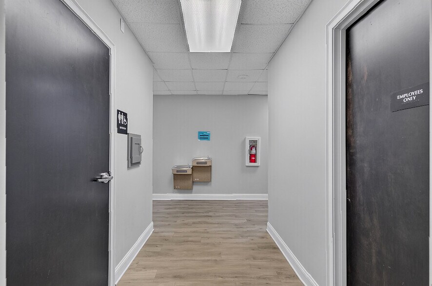 More Photos Of 1930 Charlie Hall Blvd, Charleston Medical For Lease