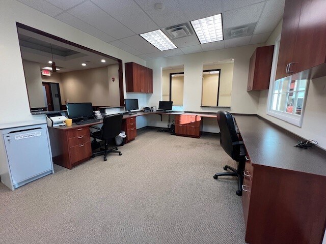 More Photos Of 246 Hamburg Tpke, Wayne Medical For Sale