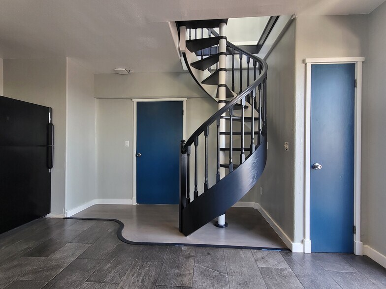 More Photos Of 900 Alice St, Oakland Loft Creative Space For Sale