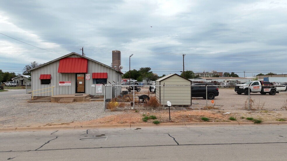 More Photos Of 442 Willow St, Abilene Land For Sale