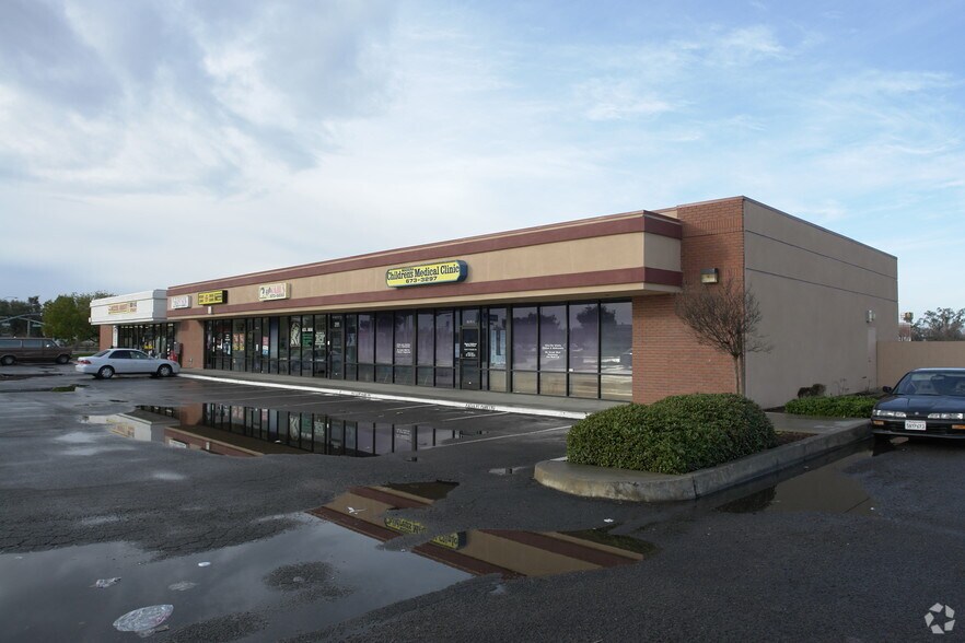 Primary Photo Of 1130 Country Club Dr, Madera Freestanding For Lease