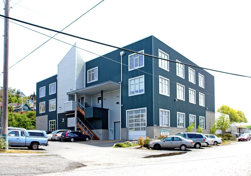 More Photos Of 3450 16th Ave W, Seattle Light Manufacturing For Lease