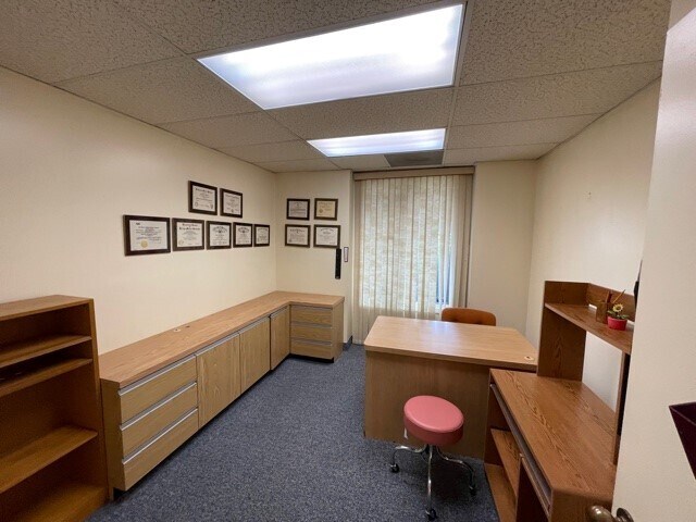 More Photos Of 100 Elden St, Herndon Medical For Sale