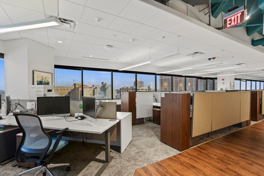 More Photos Of 188 E Capitol St, Jackson Office For Lease