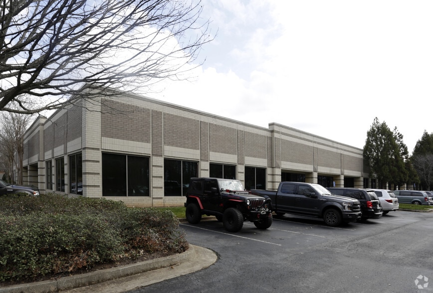 More Photos Of 889 Franklin Rd, Marietta Unknown For Lease