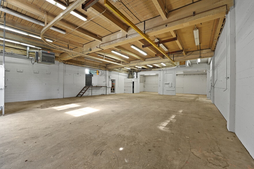 More Photos Of 6 Dravus St, Seattle Warehouse For Sale
