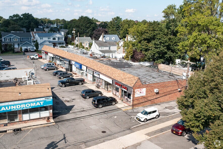 More Photos Of 2803-2815 Merrick Rd, Bellmore Unknown For Lease
