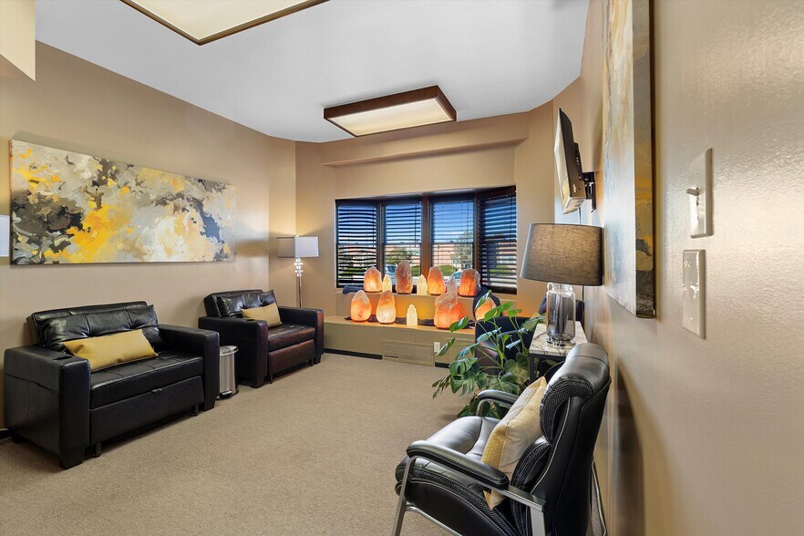 More Photos Of 546 Harkle Rd, Santa Fe Medical For Sale