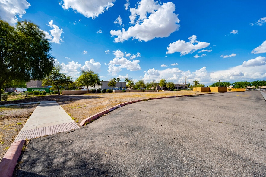 More Photos Of 647 W Ray Rd, Gilbert Land For Lease
