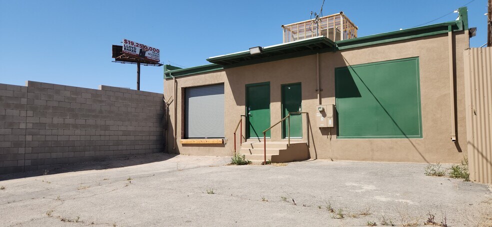 More Photos Of 1709 Stocker St, North Las Vegas Warehouse For Lease