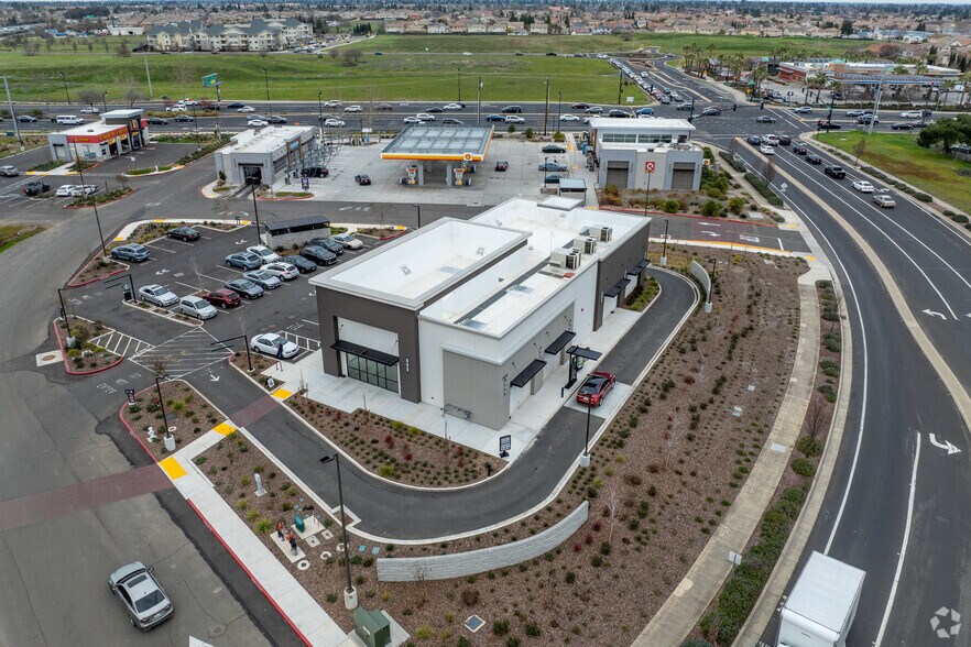 More Photos Of 8848 E Sheldon Blvd, Elk Grove Freestanding For Lease