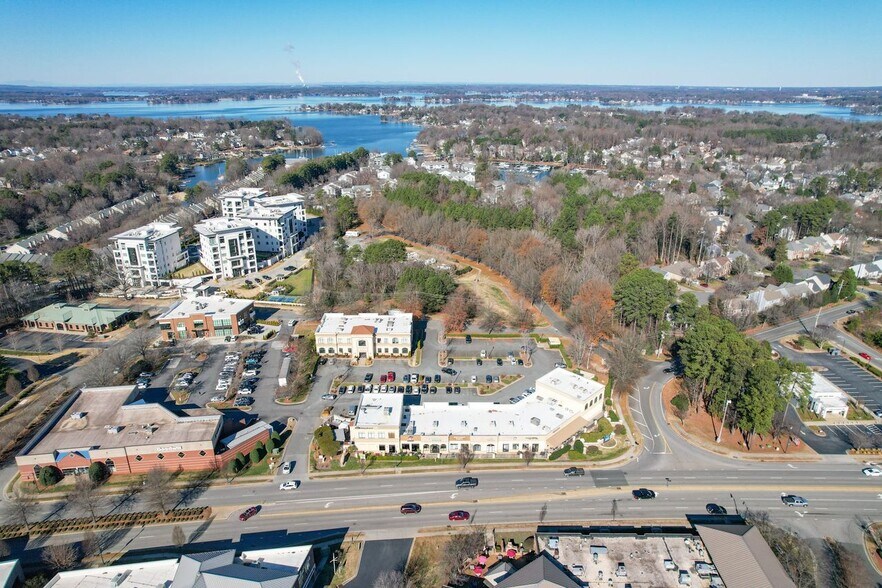 More Photos Of 19905 W Catawba Ave, Cornelius General Retail For Lease