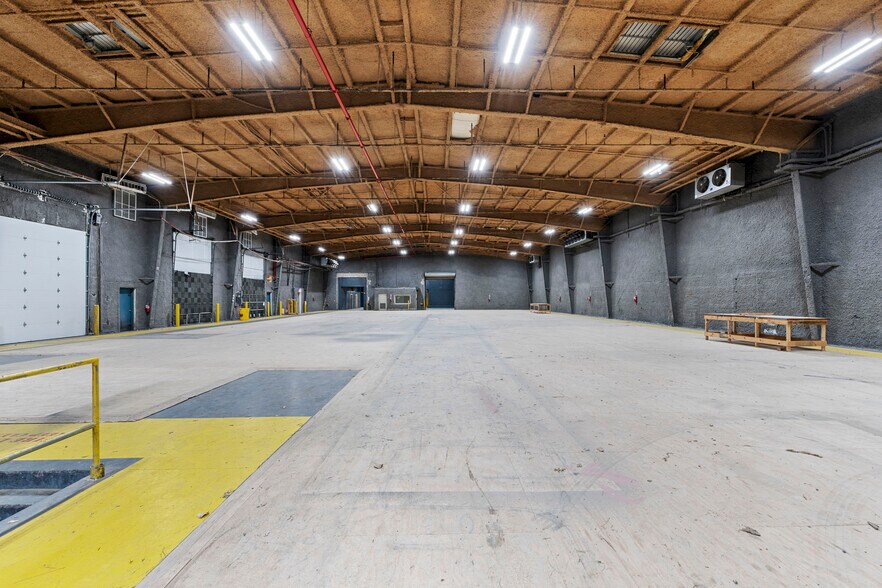 More Photos Of 4865 Arthur Kill Rd, Staten Island Warehouse For Sale