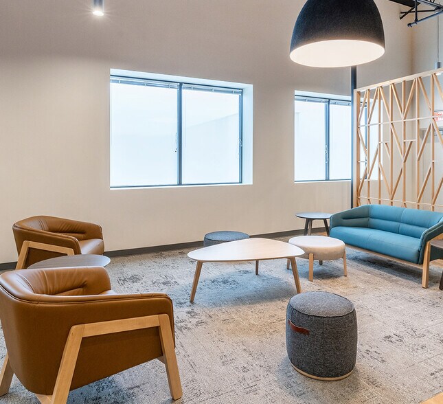 More Photos Of 500 Virginia Dr, Fort Washington Flex For Lease