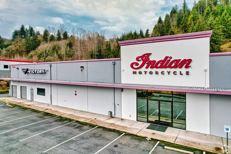 More Photos Of 1743 W Valley Hwy S, Auburn Auto Dealership For Sale