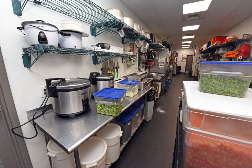 More Photos Of 212 Highland Pky, Ellijay Fast Food For Lease