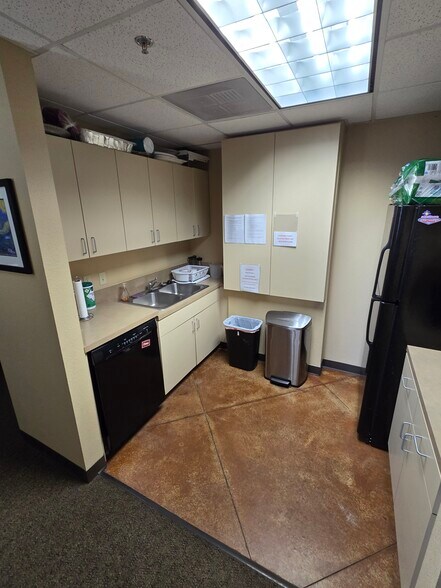 More Photos Of 287 E Fountain Blvd, Colorado Springs Medical For Sale