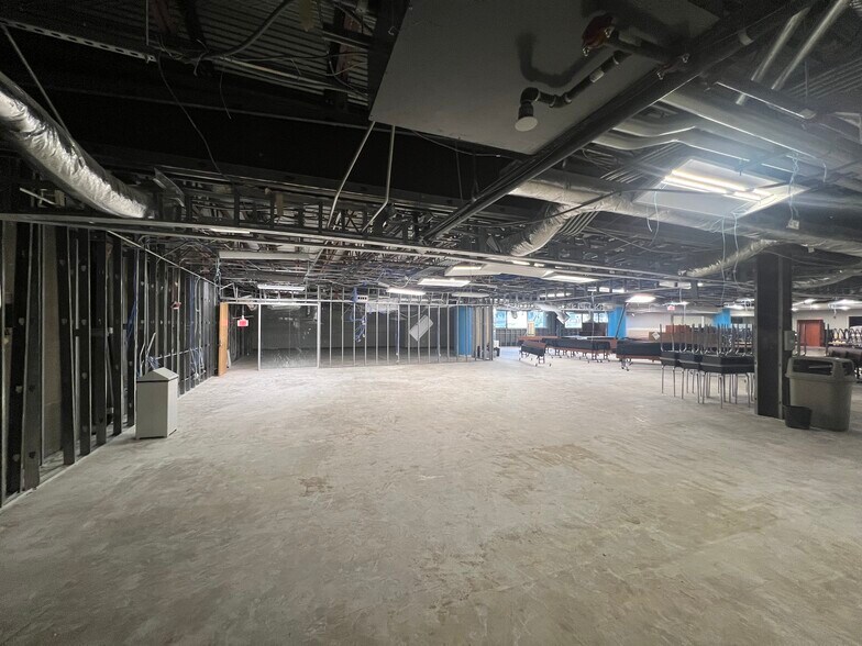 More Photos Of 4300 Centerview, San Antonio Office For Sale