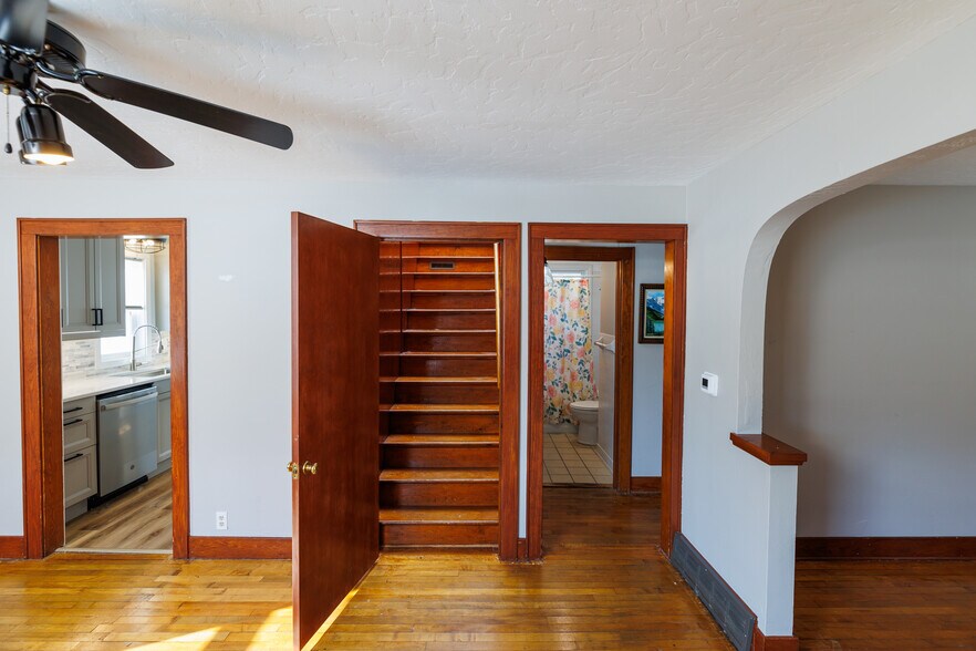 More Photos Of 6269 Wi-57, Sturgeon Bay Hotel For Sale